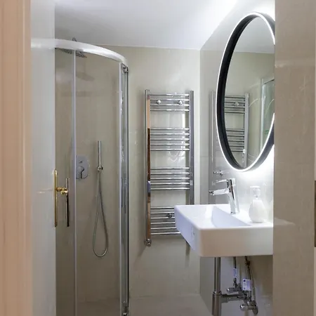 Sunset Cove By Halu! - Spacious 4-bedroom Apartment
