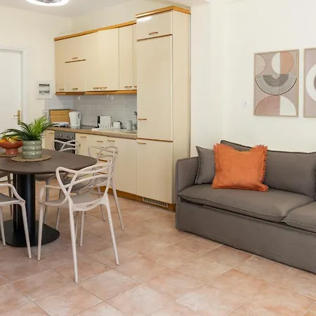 Sunset Cove By Halu! - Spacious 4-bedroom *