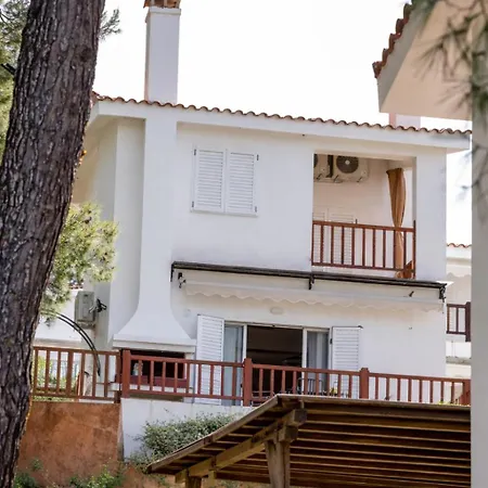 Sunset Cove By Halu! - Spacious 4-bedroom *